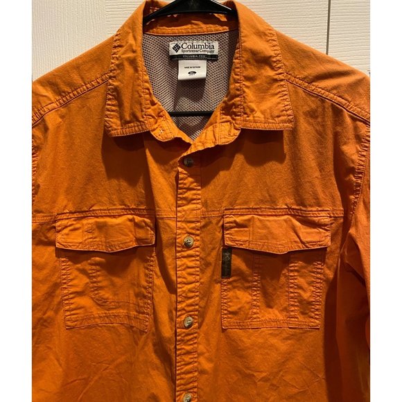 Columbia Sportswear Short Sleeve Button Shirt, XL Orange, 2 chest pockets - Picture 3 of 5
